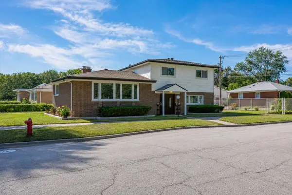 7600 Lowell Avenue, Skokie, IL 60076