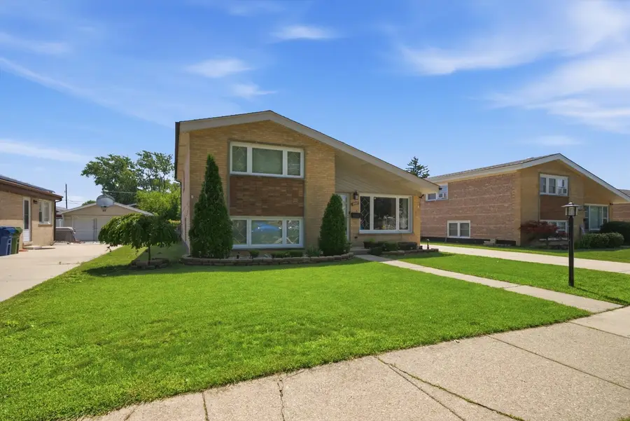 9937 Mulberry Avenue, Oak Lawn, IL 60453 - #3