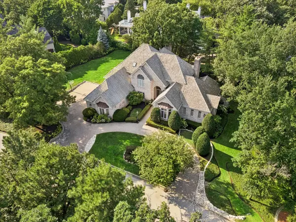 23 Ambriance Drive, Burr Ridge, IL 60527