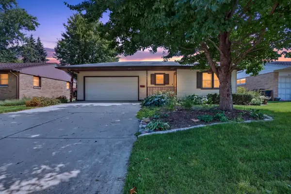 1204 Searle Drive, Normal, IL 61761