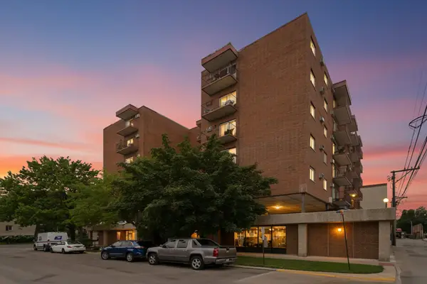 7830 W North Avenue #710, Elmwood Park, IL 60707