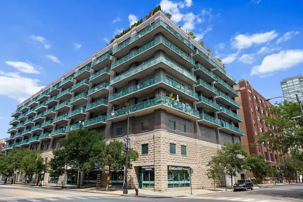 Address Withheld By Seller, Chicago, IL 60607