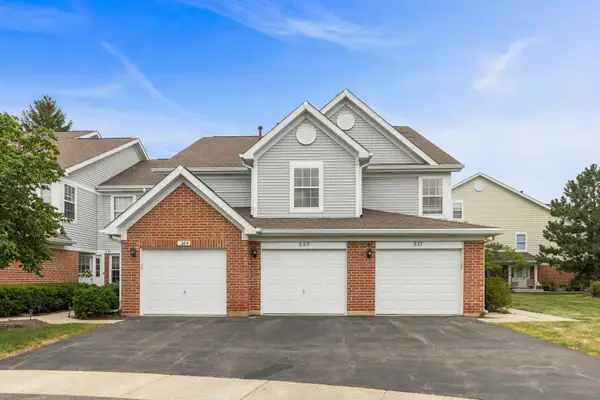 233 Birmingham Court #1543-5, Roselle, IL 60172