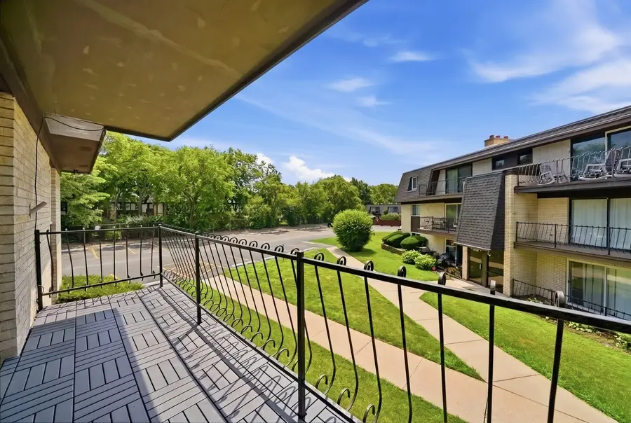 11123 S 84th Avenue #2B, Palos Hills, IL 60465 - #3