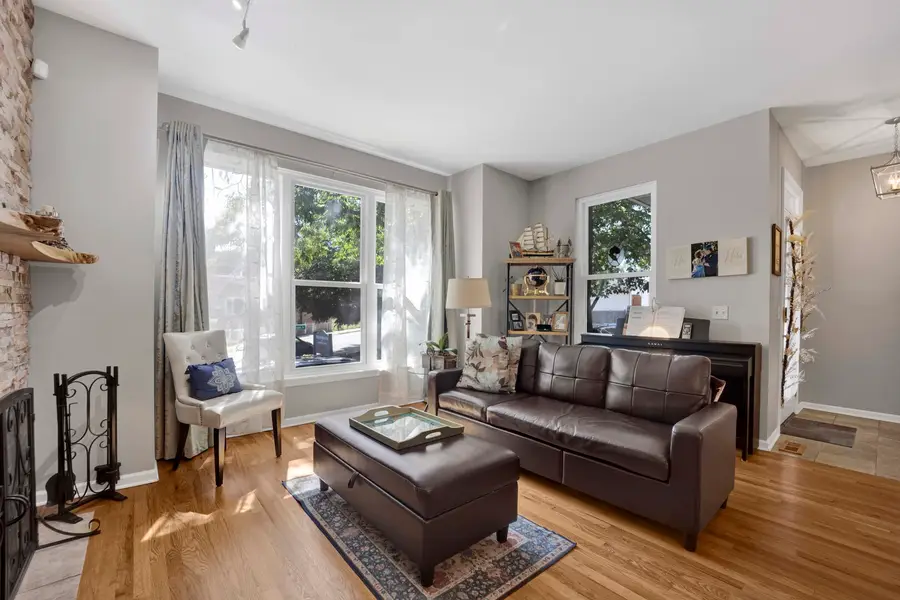 4426 W Hutchinson Street, Chicago, IL 60641 - #3