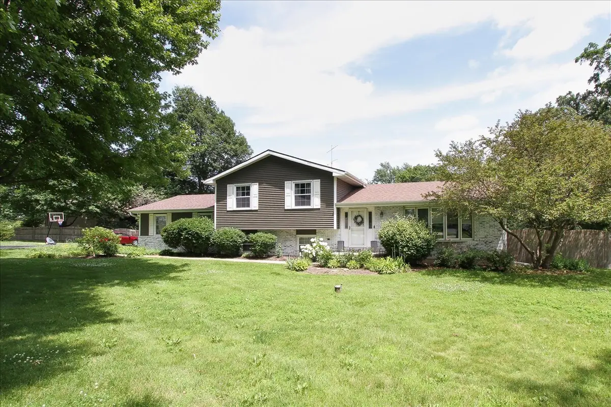 4N681 Brookside West Drive, Saint Charles, IL 60175 - #1