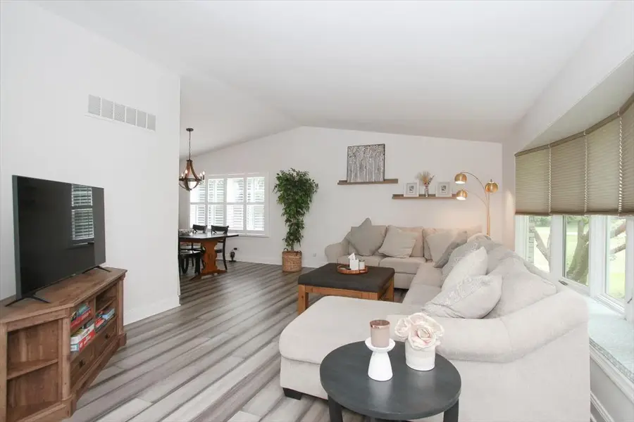4N681 Brookside West Drive, Saint Charles, IL 60175 - #3