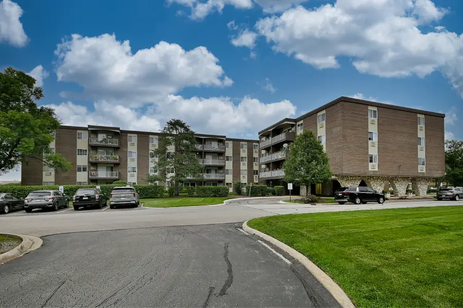 1321 S Finley Road #422, Lombard, IL 60148 - #2