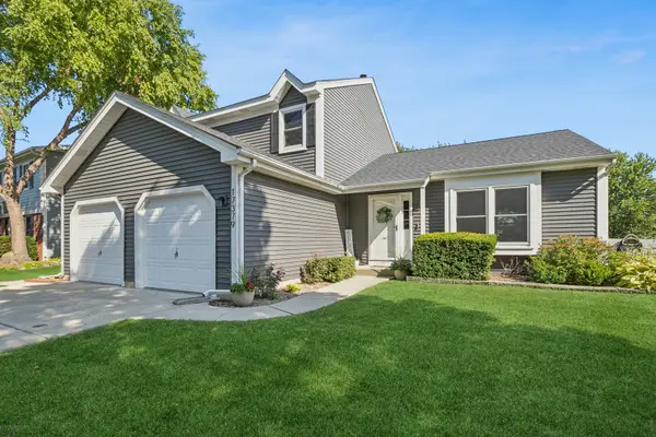17379 W Hickory Lane, Grayslake, IL 60030