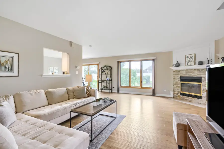 8833 Bluebird Drive, Tinley Park, IL 60487 - #3