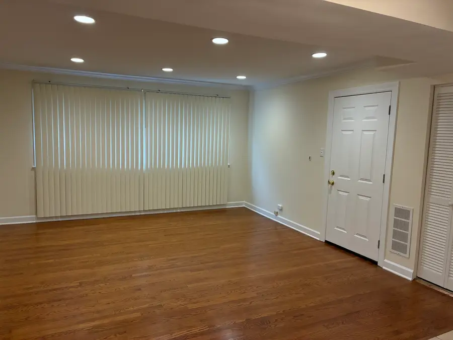 1194 S Kenilworth Avenue #1W, Oak Park, IL 60304 - #3