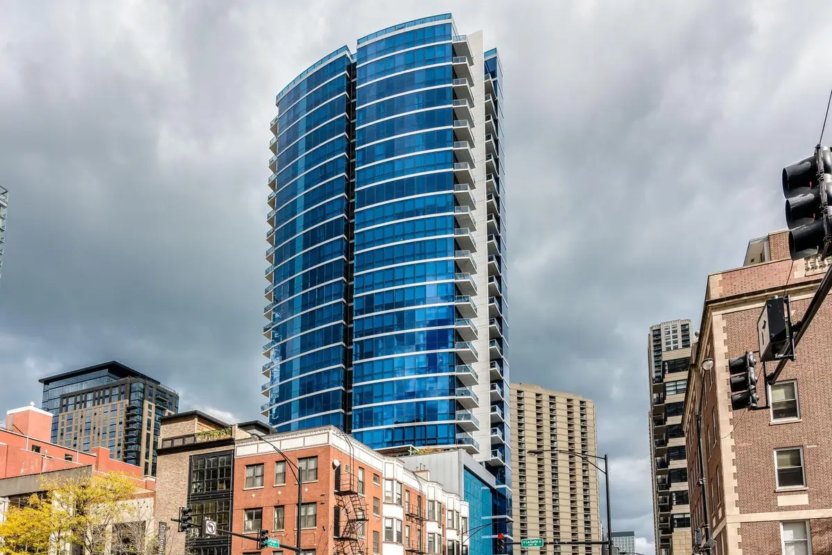 110 W Superior Street #1004, Chicago, IL 60610 - #1