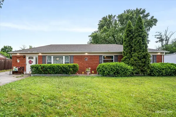 111 E 14th Place, Lombard, IL 60148