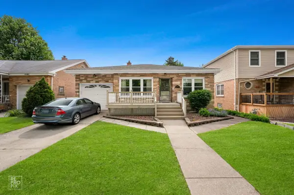 10016 S Clifton Park Avenue, Evergreen Park, IL 60805