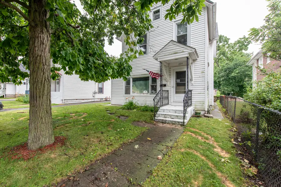 224 S Lincoln Avenue, Waukegan, IL 60085 - #3