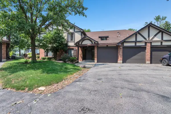 11210 S Cherry Court #52D, Palos Hills, IL 60465