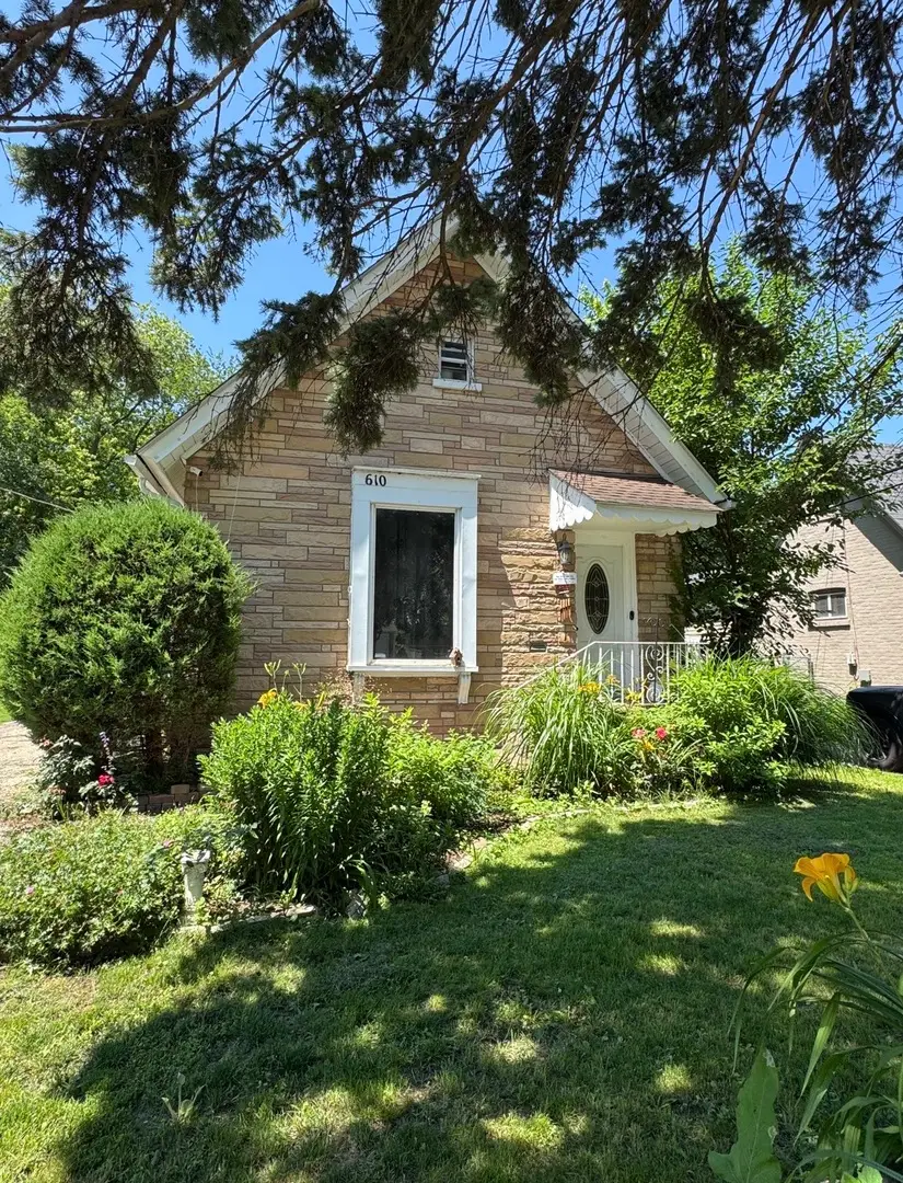 610 Mcclure Avenue, Elgin, IL 60123 - #1
