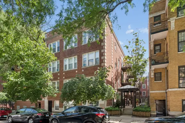 715 W Barry Avenue #5B, Chicago, IL 60657