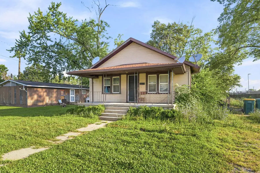 104 W Frech Street, Streator, IL 61364 - #2