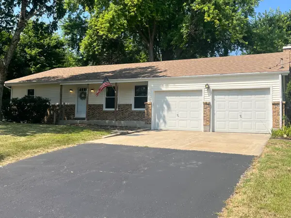 7S410 Midfield Drive, Aurora, IL 60506