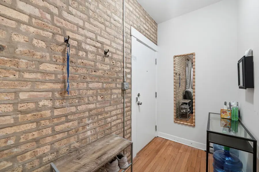 4343 N Sacramento Avenue #2A, Chicago, IL 60618 - #3