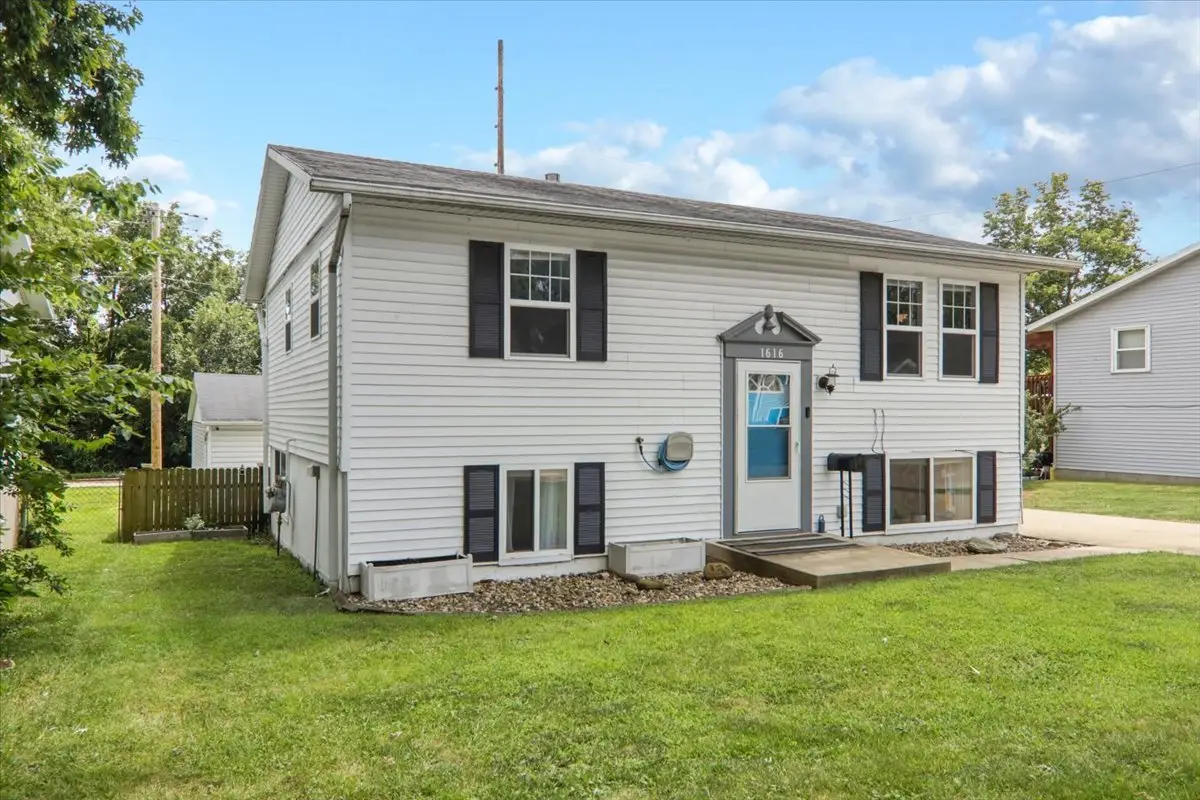 1616 Indiana Street, Bloomington, IL 61701 - #1