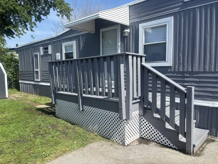 8800 Harlem Avenue #724, Bridgeview, IL 60455 - #2
