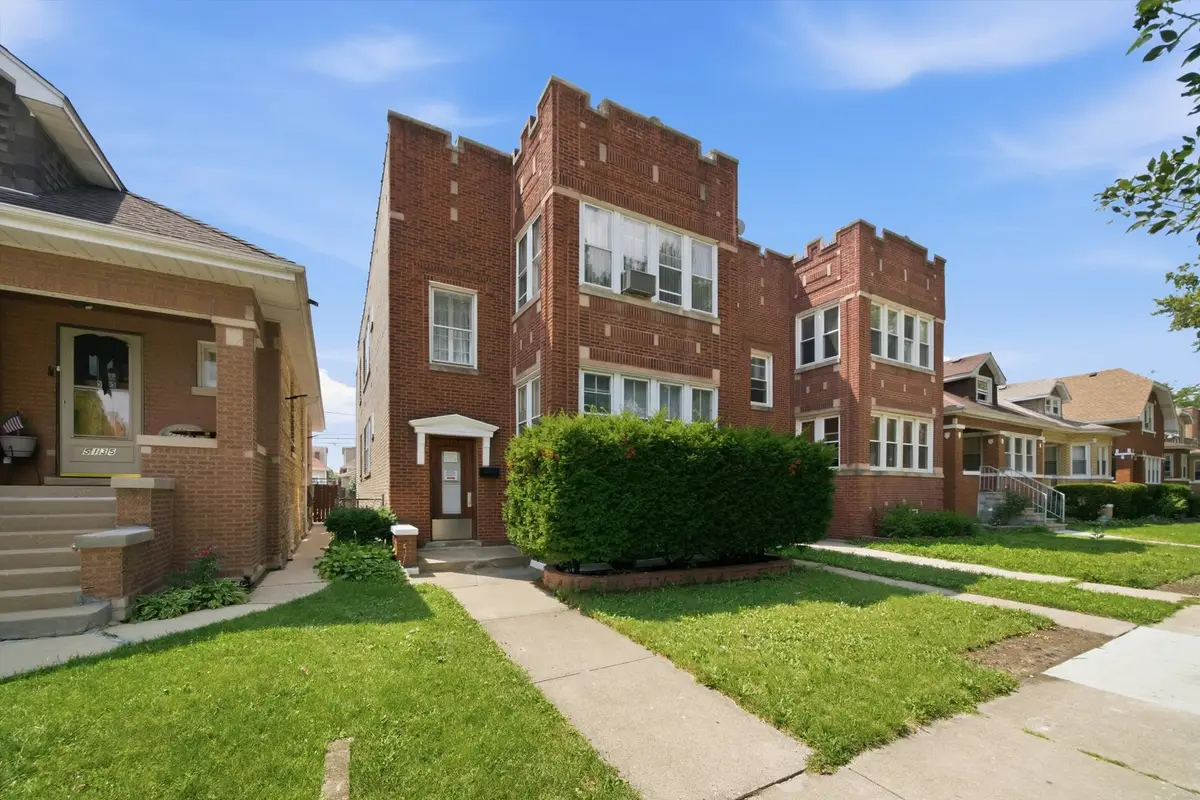5137 W Oakdale Avenue, Chicago, IL 60641 - #1
