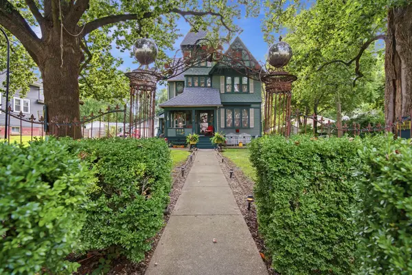 719 N Center Street, Clinton, IL 61727