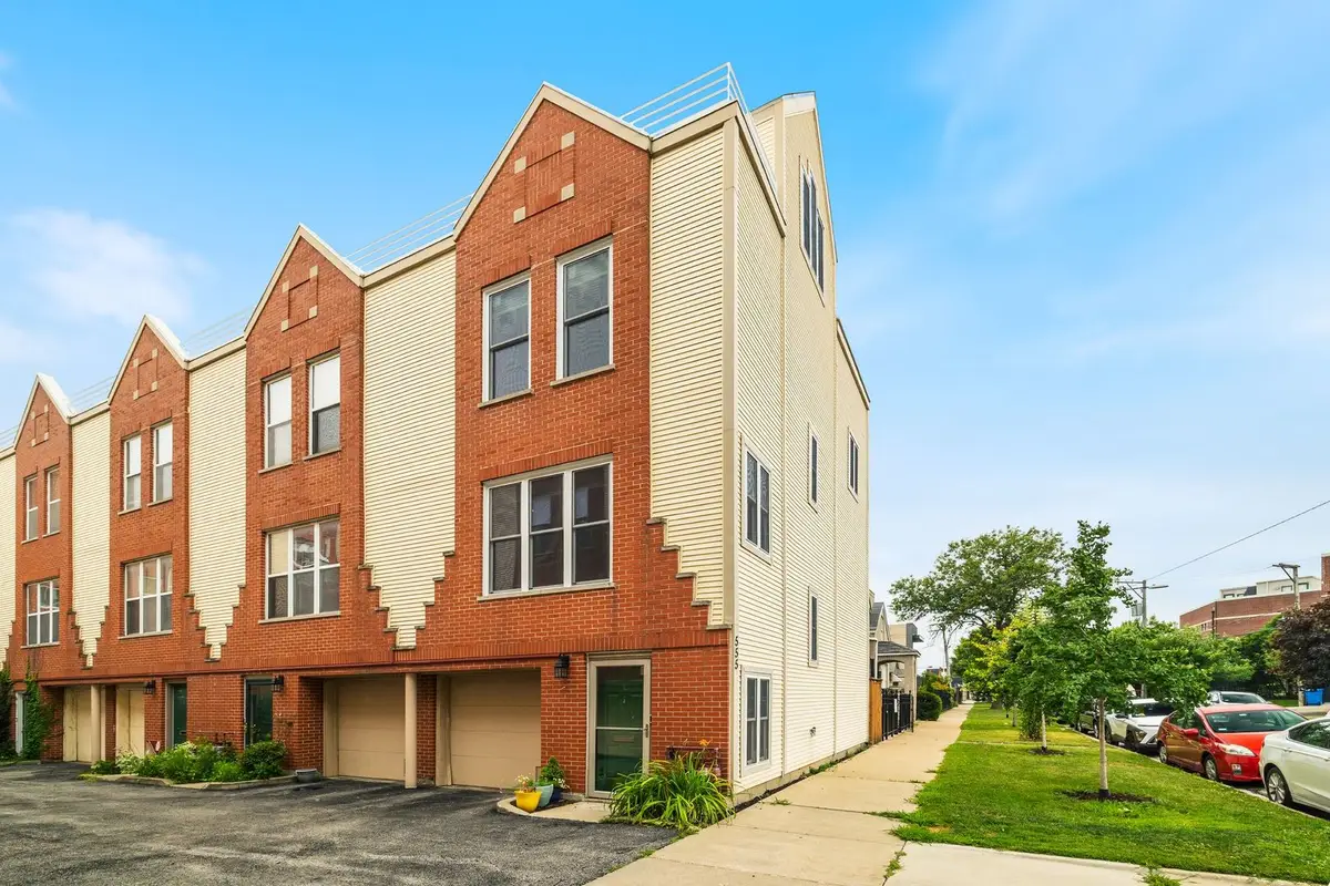 555 N Artesian Avenue #L, Chicago, IL 60612 - #1
