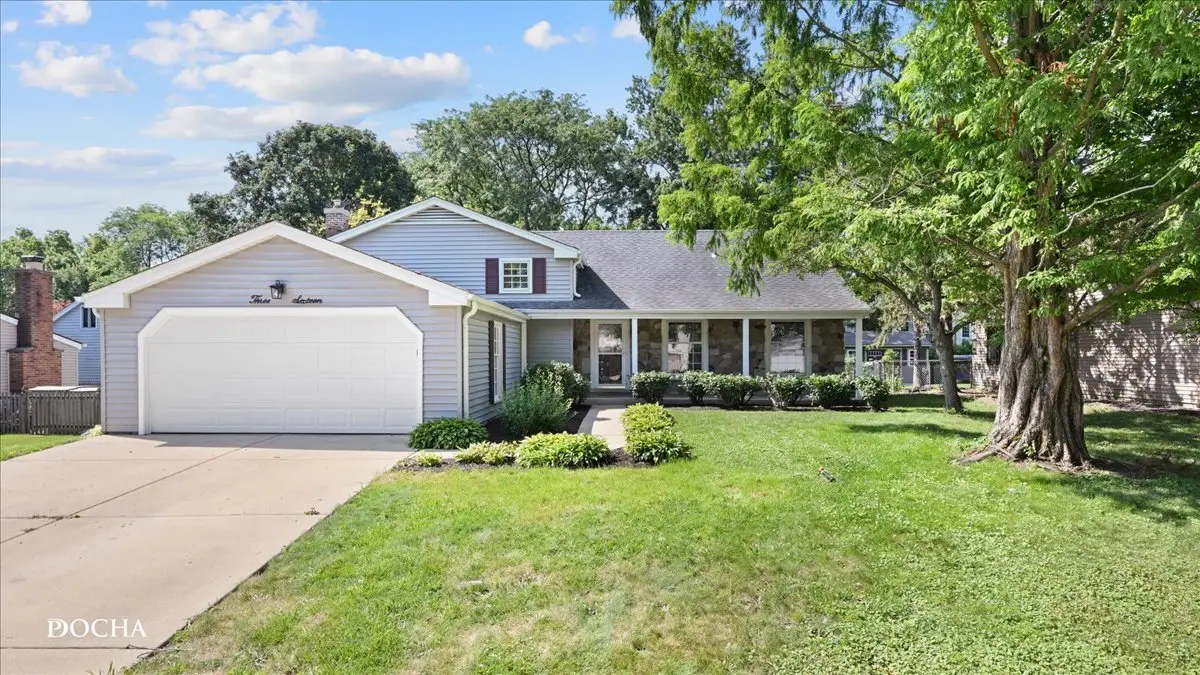 316 Cottonwood Lane, Naperville, IL 60540 - #1