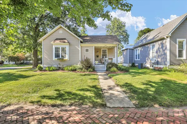 200 E Houghton Street, Tuscola, IL 61953