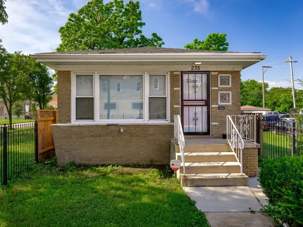 235 W 43rd Street, Chicago, IL 60609