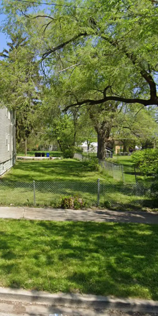 246 E 136th Street, Chicago, IL 60827