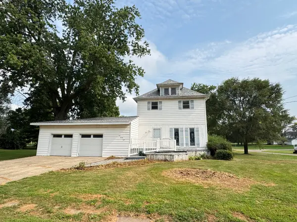 128 East North Railroad Street, Sheffield, IL 61361