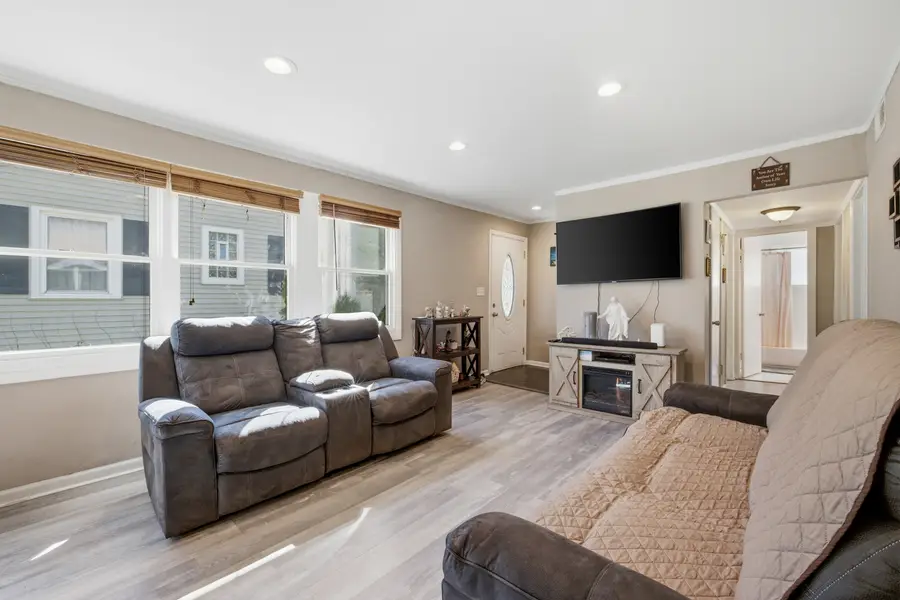 132 Walnut Court, Mundelein, IL 60060 - #3