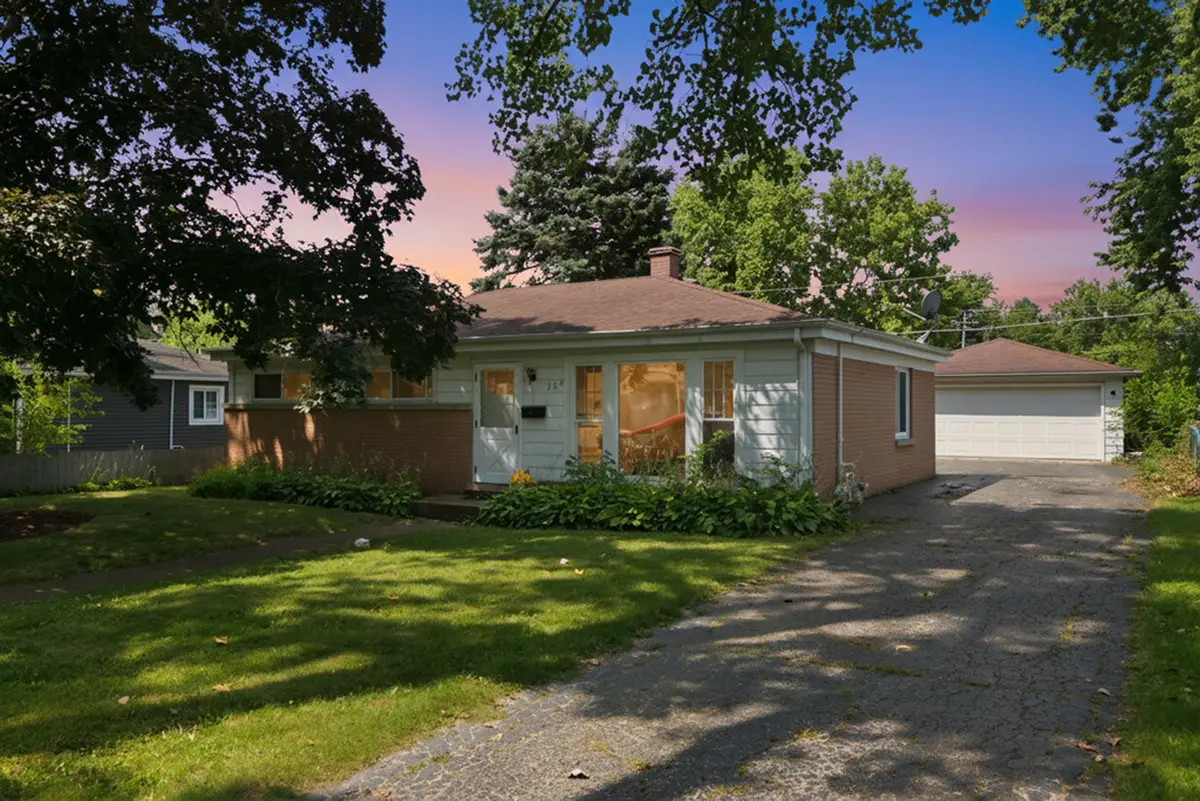 364 N Biermann Avenue, Villa Park, IL 60181 - #1