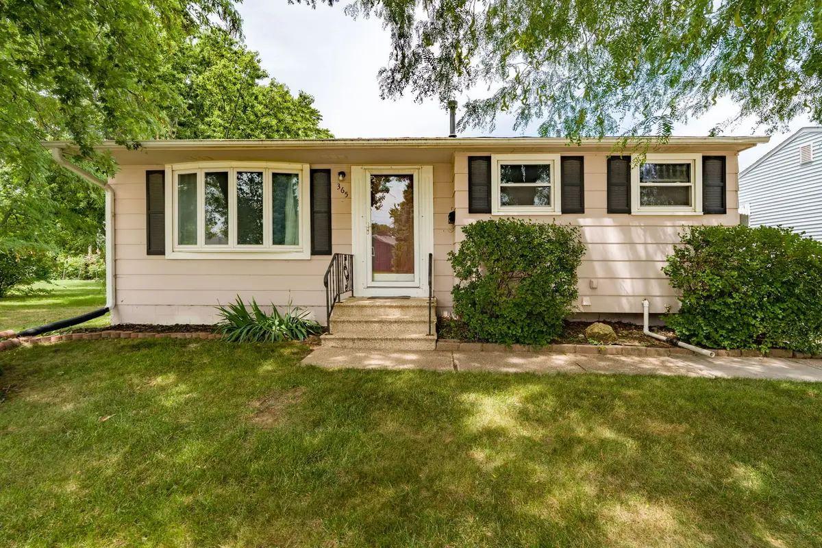 365 34th Avenue, East Moline, IL 61244 - #1