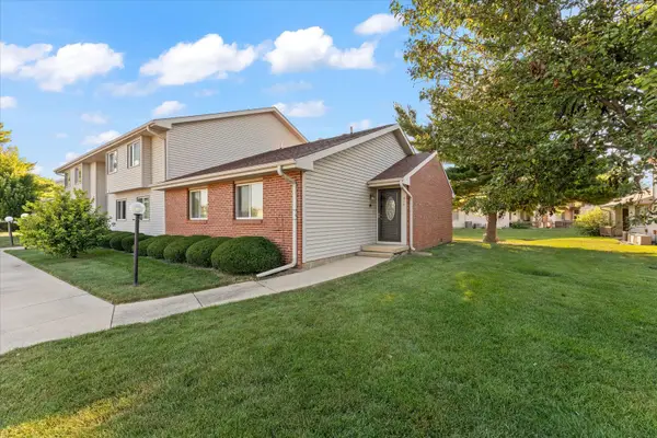 914 Kara Drive #914, Champaign, IL 61822