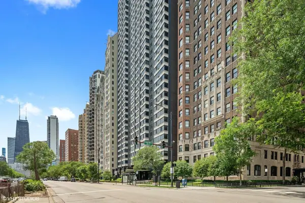 1440 N Lake Shore Drive #9E, Chicago, IL 60610