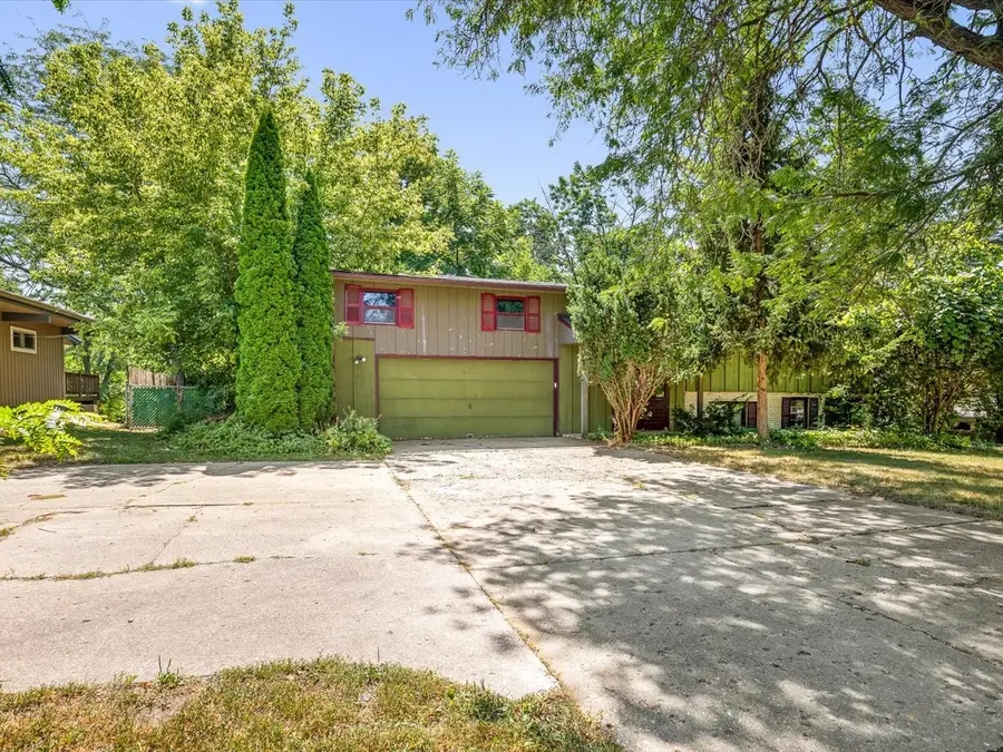 2519 Highcrest Road, Rockford, IL 61107 - #2