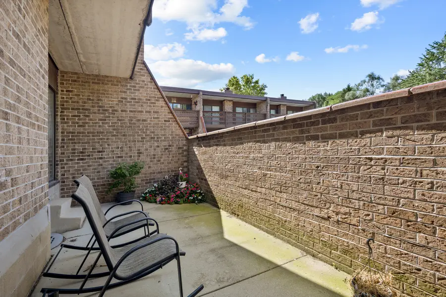 304 Kenneth Circle, Elgin, IL 60120 - #2
