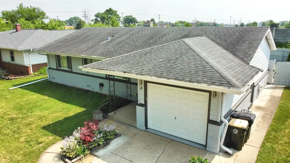 5 Wildwood Road, Elk Grove Village, IL 60007 - #1