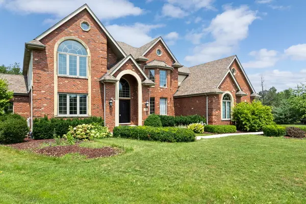 21588 Williamsburg Court, Frankfort, IL 60423