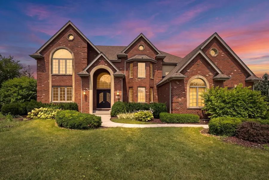 21588 Williamsburg Court, Frankfort, IL 60423 - #2