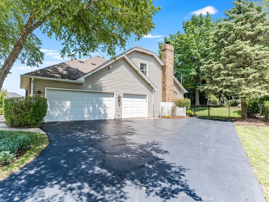 6S115 New Castle Road, Naperville, IL 60540 - #3
