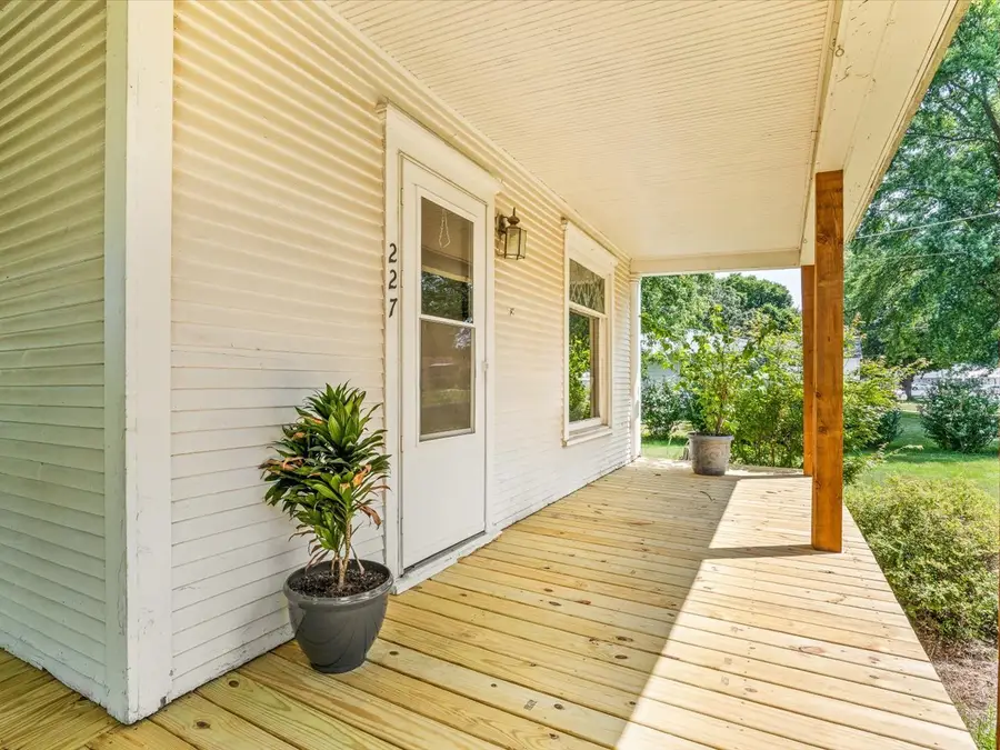 227 W South Street, Franklin Grove, IL 61031 - #2