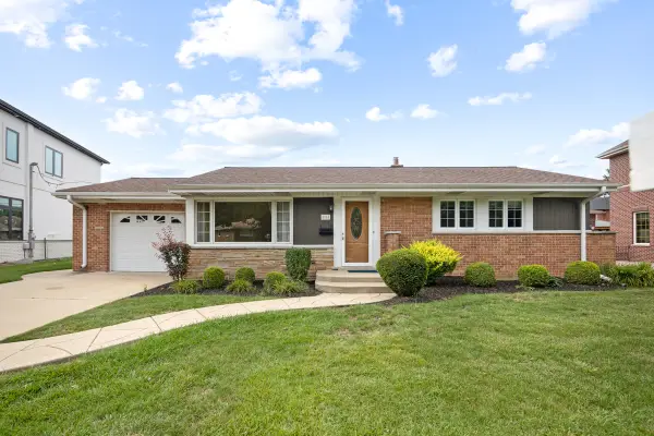 8059 W Leland Avenue, Norridge, IL 60706