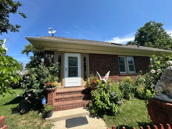 85 Wilcox Avenue, Elgin, IL 60123
