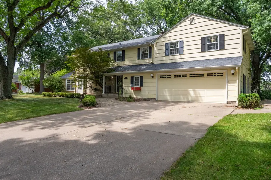 3517 26th Avenue A, Moline, IL 61265 - #2